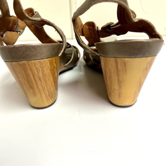 CLARKS Artisan Woodward Willow Champagne Leather sandals women’s size 10M - Picture 6 of 11